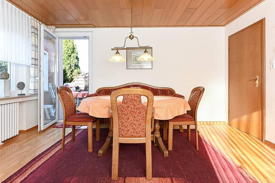 Ferienwohnungen Im Haus Nordseebrise Neuharlingersiel Bagian luar foto