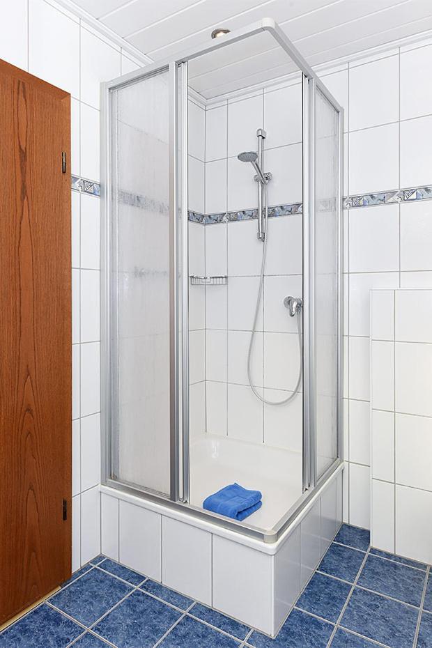 Ferienwohnungen Im Haus Nordseebrise Neuharlingersiel Bagian luar foto